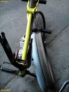 New and worn BMX Flatland tires by Chase Gouin: Odyssey Frequency G 1.75
